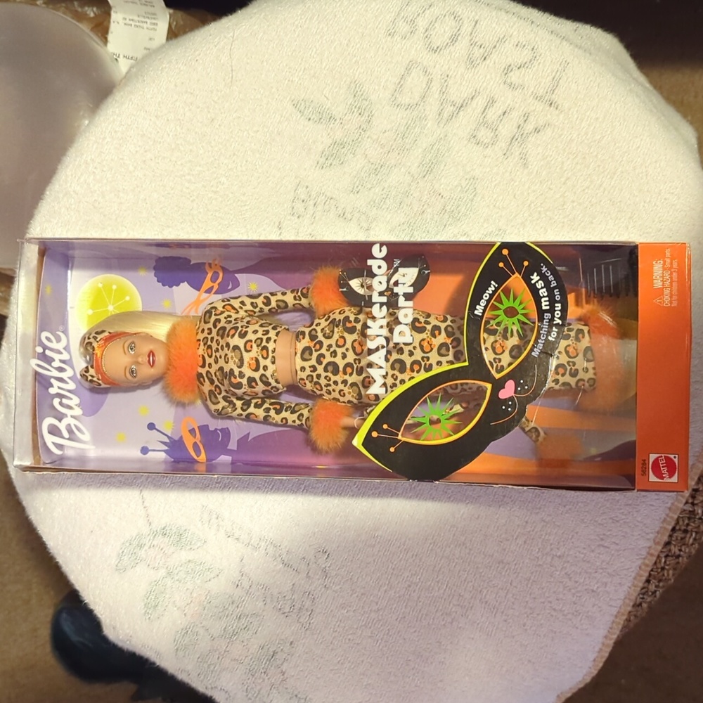2002 Mattel MASKerade Party Barbie
